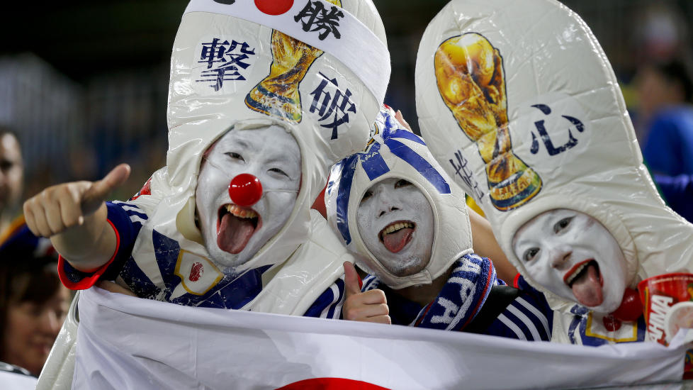 Japan på vei ut av VM med Shinji Kagawa på sidelinja eller venstrekanten.