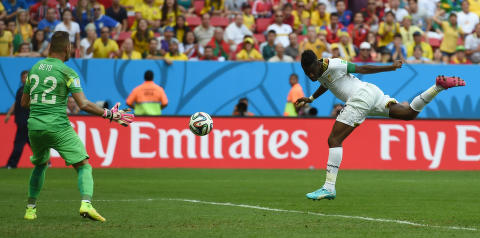 <b>DER SITTER'N:</b> Her går Gyan-headingen i mål. Avansement ser uhyre vanskelig ut for Portugal nå, mens Ghana fortsatt har et lite håp, dersom de vinner over Portugal. Akkurat nå spiller de som de bør, sett hva som står på spill.