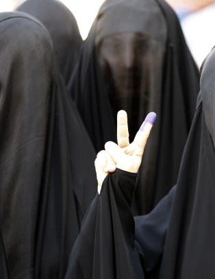 Nikab og burka kan bli forbudt i Norge