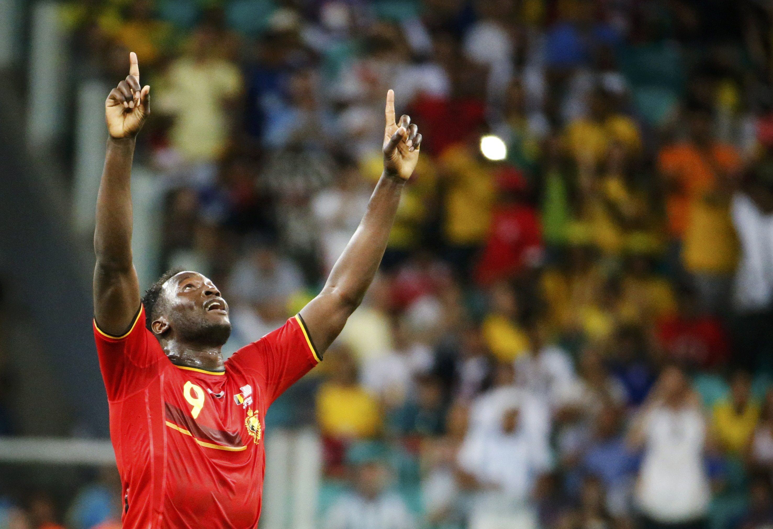 <b>INNBYTTERNES VM: </b>  Det har vært innbytternes VM. Romelu Lukaku kom tirsdag inn fra benken etter 90 målløse minutter, herjet med USA og førte Belgia til 2-1-seier. Lukaku la opp til Belgias første mål og scoret selv vinnermålet før USAs innbytter Julian Green skapte spenning. Etter første runde i cupspillet er 28 av de 154 målene i VM-sluttspillet scoret av innbyttere. VM-rekorden fra 2006, da innbyttere scoret 23 mål, er for lengst slått. (NTB)