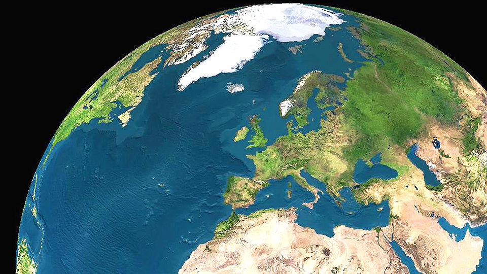 F�LGER HAVSTR�MMENE FRA ROMMET: Klimaforhold har lenge blitt overv�ket og studert over store deler av verden. Men i nordomr�dene og arktiske str�k er det store kunnskapshull. Det vil et forskningsprosjekt med blant andre NTNU, Statens kartverk og Nansen senter for milj� og fjernm�ling gj�re noe med.Foto: NASA