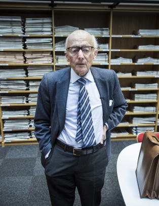 Willoch langer ut mot Israel