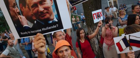 Frankrike insisterer på å levere krigsskip til Russland