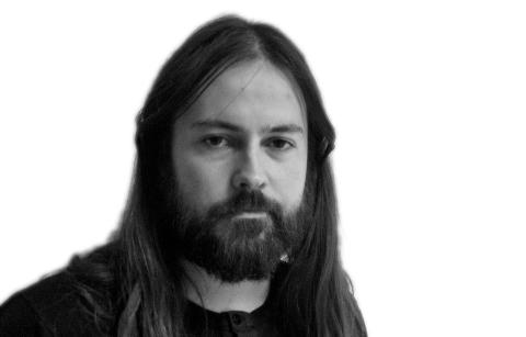 Journalist og musikkprofil omkom i motorsykkelulykke