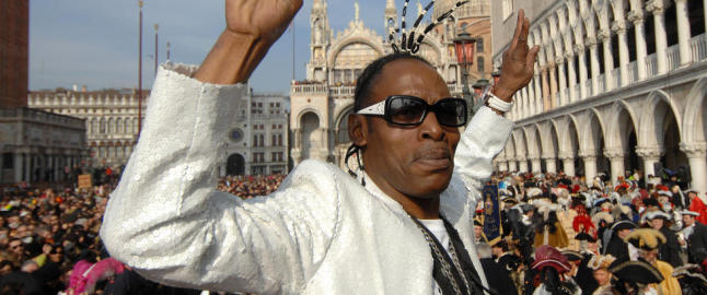 Coolio samarbeider med pornoside