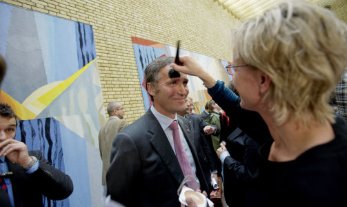 STATSBUDSJETTET: Statsminister Jens Stoltenberg etter presentasjonen av regjeringens forslag til statsbudsjett i Stortinget tirsdag formiddag.Foto: Stian Lysberg Solum / SCANPIX