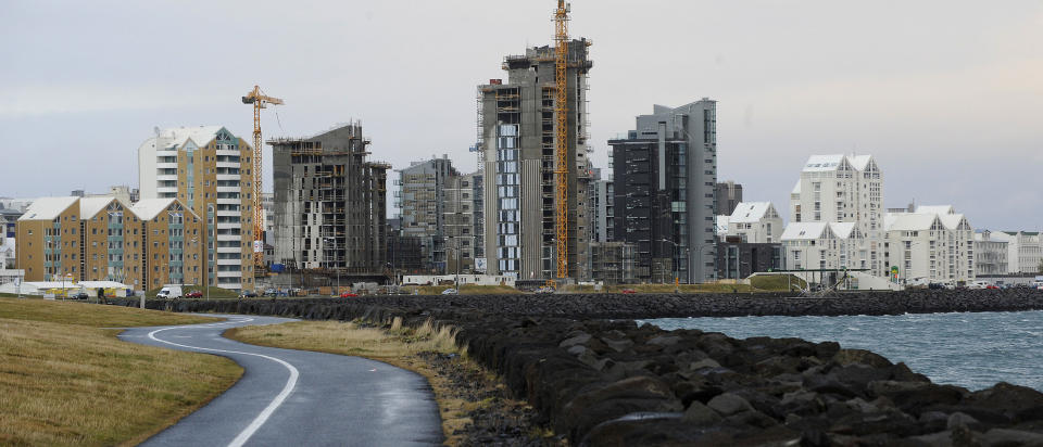 REKORDH�YT: Island hadde i februar i �r en styringsrente p� 18 prosent, en av de h�yeste i verden. Island er et av de landene som har blitt hardest rammet av den globale finanskrisen. Arkivfoto: AFP PHOTO/SCANPIX