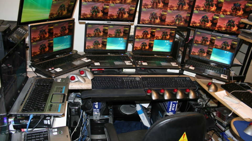 MYE � HOLDE STYR P�: Det er f� som er like dedikerte til �World of Warcraft� som denne spilleren. Foto: �PREPARED�