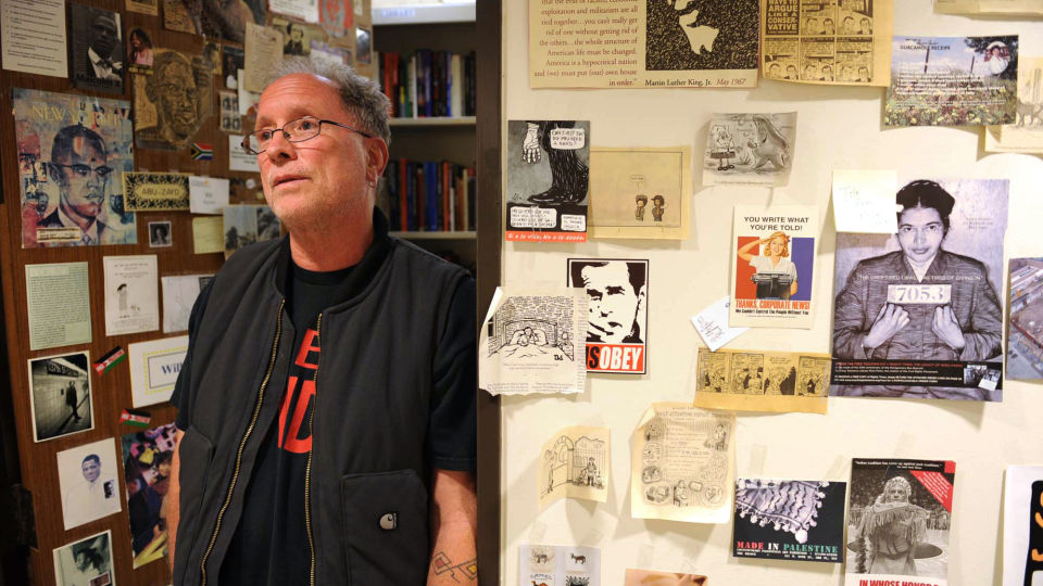 OMSTRIDT: Professor Bill Ayers er mannen republikanerne h�pet skulle havarere valgkampskuta til Barack Obama. Foto: AP/SCANPIX