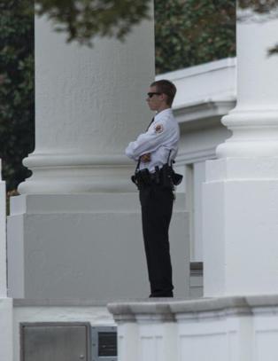 Det hvite hus-inntrengeren skal ha kommet mye lenger enn hva Secret Service har innrømmet