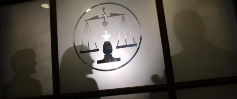 Nå vil Storbritannia øke straffen for «hevnpornografi»