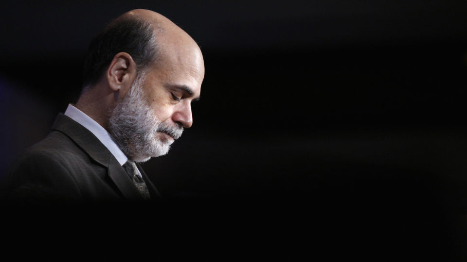 SATTE NED RENTA TIL EN PROSENT:   USAs sentralbanksjef  Ben Bernanke satte ned renta med et halvt prosentpoeng i dag. Foto: SCANPIX/REUTERS/Jason Reed