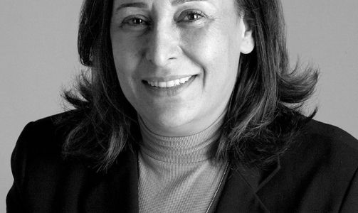 INTERVJUET MENN SOM HADDE DREPT SINE M�DRE, D�TRE OG S�STRE: N� har Ayse Onal skrevet bok om drapsmennenes historier.
