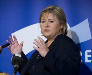 KAN BLI SKUFFET: H�yre-leder Erna Solberg frykter det er mange p� venstresiden som vil bli skuffet over en Obama-administrasjon.
Foto: Bj�rn Sigurds�n  / SCANPIX