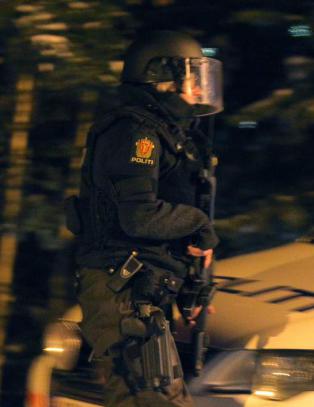PST anbefalte ikke bevæpning da de varslet om økt terrorfare