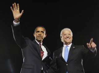 RAMMER FAREN: Kokainskandalen er pinlig for Joe Biden, som er kjent for sin t�ffe holdning mot narkotika. Den vil imidlertid neppe felle ham som visepresident - president Barack Obama selv har innr�mt kokainbruk i sin ungdom.