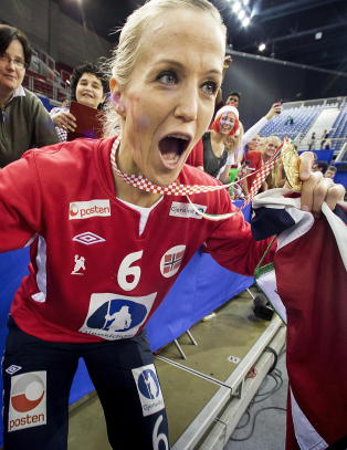 - Det første Thorir burde gjøre når han kommer hjem, er å sette seg ned med henne