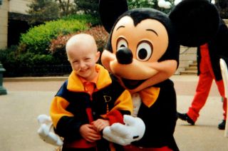 LEUKEMI: Hannah har v�rt p� sykehus i store deler av livet. Foto: Caters News