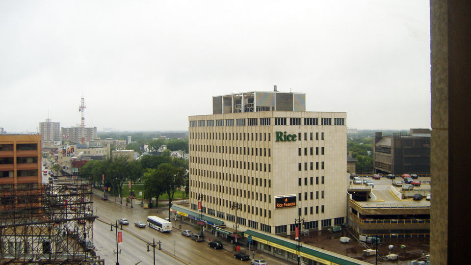 FENGSLET I CANADA: 23-�ringen ble tatt p� flyplassen i Winnipeg. Her fra sentrum av byen. Foto: SECTION318/CREATIVECOMMONS.COM