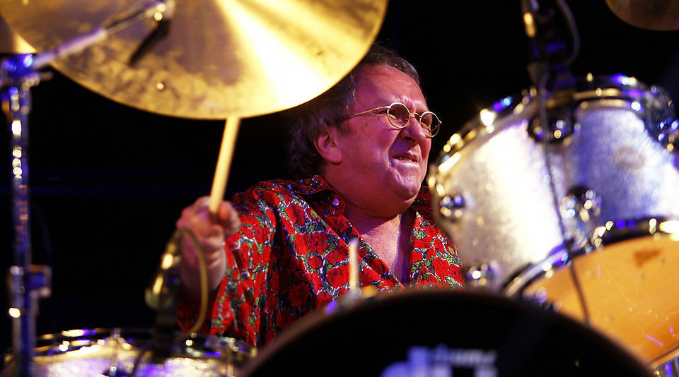 AKTIV TIL DET SISTE: Mitch Mitchell fotografert for bare noen dager siden, under turneen 2008 Experience Hendrix, som trakk 50 000 tilskuere. Foto: KIERAN DOHERTY/REUTERS/SCANPIX