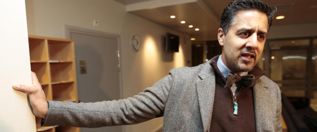 - Maler fram muslimene som de store ofrene når tolv mennesker er skutt og drept av muslimer på grunn av noen tegninger