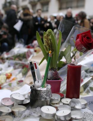 Forklarer Paris-terroren: - Vi kalles «de andre»