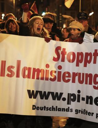 Sist var det flere journalister enn demonstranter. I kveld er det igjen markering mot islam i Oslo