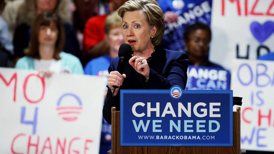 FORANDRING: Hillary Clinton ga sin st�tte til Barack Obama etter at hun tapte nominasjonskampen. N� kan hun bli USAs neste utenriksminister. Foto AFP/Scanpix