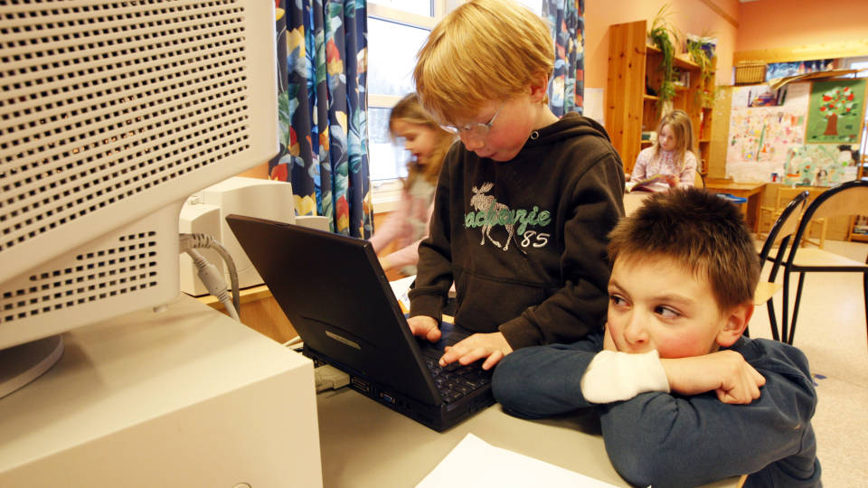 L�REVILLIGE: Men elever l�rer mindre med mannlig l�rer, viser en ny studie. Illustrasjonsfoto: Lise �serud / SCANPIX