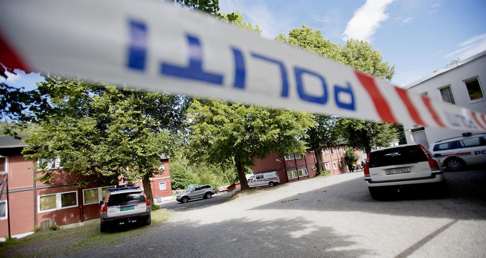 PSYKOTISK ADVOKAT: I 2008 ble en 16-�ring skutt i magen p� et asylmottak p� Hvalstad i Asker. Gjerningsmannen som er advokat, var psykotisk i gjernings�yeblikket og ble i dag frifunnet.
Foto: Stian Lysberg Solum / SCANPIX