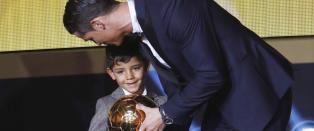 Cristiano Ronaldo junior (4) går i pappas stjerneskole