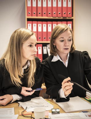 «Du... Din jævla drittsekk, den bilen»