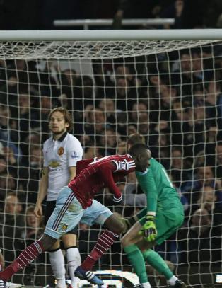 Her tror Kouyaté at han har senket United med sin sjeldne triksescoring