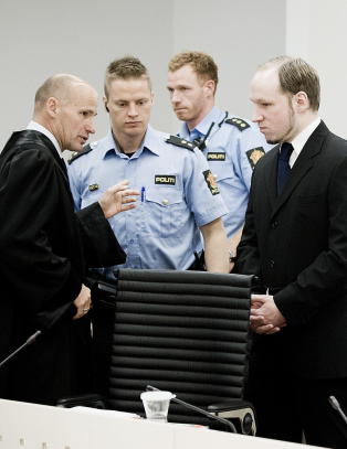 Breivik saksøker staten for å slippe ut av isolasjon