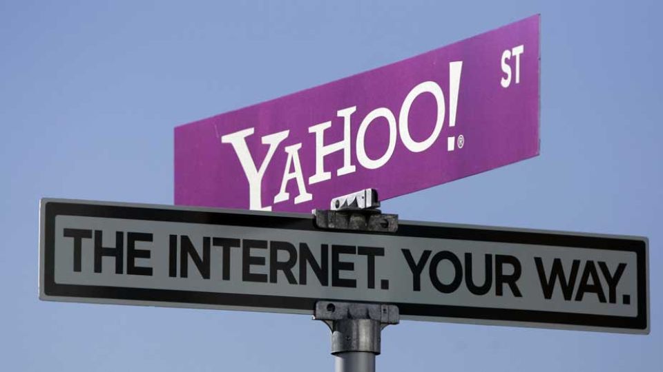 USIKKER FRAMTID: Yahoo er fortsatt verdens mest bes�kte nettside. Men framtida er usikker for et selskap fra tida f�r brukerskapt innhold og sosiale medier revolusjonerte tankesettet i nettindustrien, skriver Dagbladet.nos kommentator. Foto: SCANPIX
