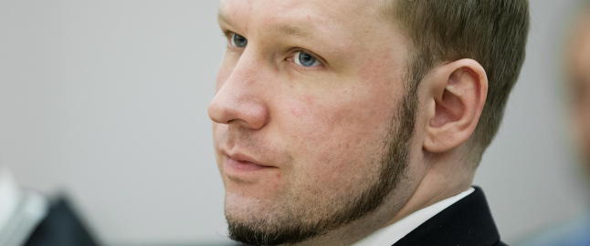 - Han sitter der og har en hel avdeling for seg selv