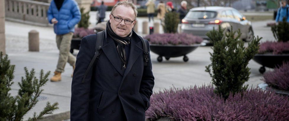 - Sandberg kan løpe naken opp og ned Karl Johan uten at regjeringen faller
