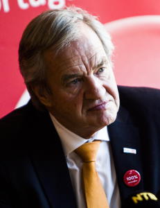 Kjos bryter stillheten: - Jeg vet ikke hvem som har servert dette spinnet