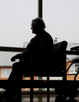 en skal ikke se bort fra at frykten for vanstell og nedverdigelse i et overanstrengt omsorgsvesen kan være utslagsgivende