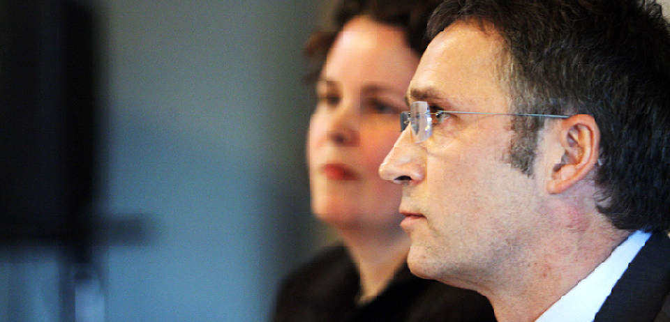 PRESENTERTE KRISEPAKKE: Sylvia Brustad og Jens Stoltenberg presenterte regjeringens krisepakke for eksportn�ringen. Foto: KNUT FALCH/SCANPIX
