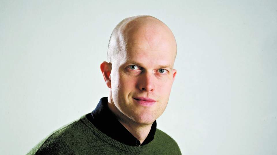VIL TA TID: - Det vil ta tid for boligprisnedgangen snur, tror Dagbladets �konomiekspert, Hallgeir Kvadsheim. I dag ble det kjent at boligprisene har synket ytterligere 2,4 prosent i november.