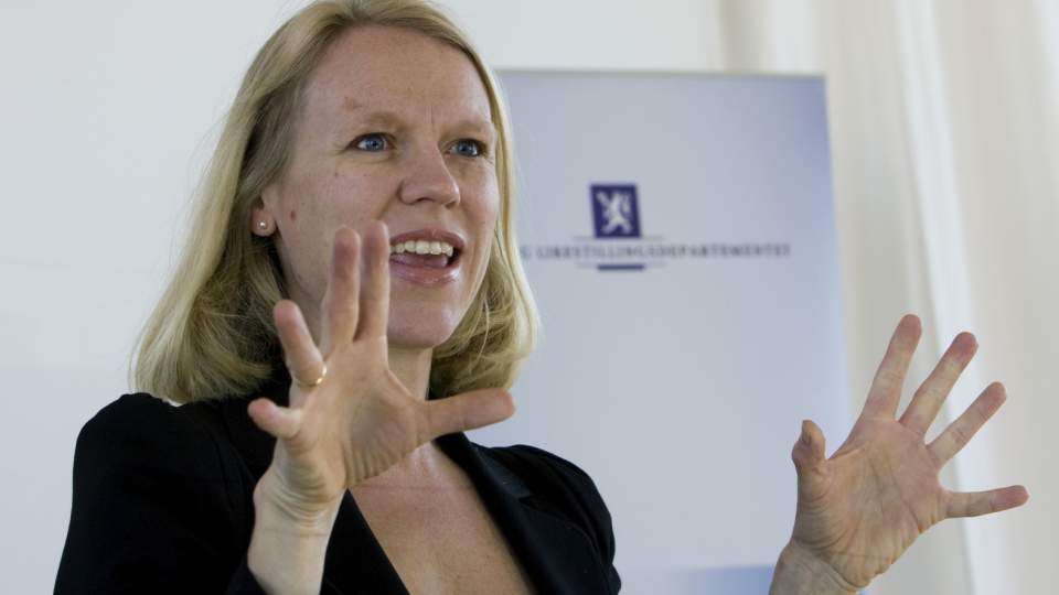NY BARNELOV: Barne- og likestillingsminister Anniken HUitfeldt legger fram forslag til ny barnelov. Foto: Bj�rn Sigurds�n / SCANPIX .