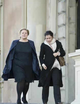 Her er fire spørsmål Erna må svare på fra Stortinget