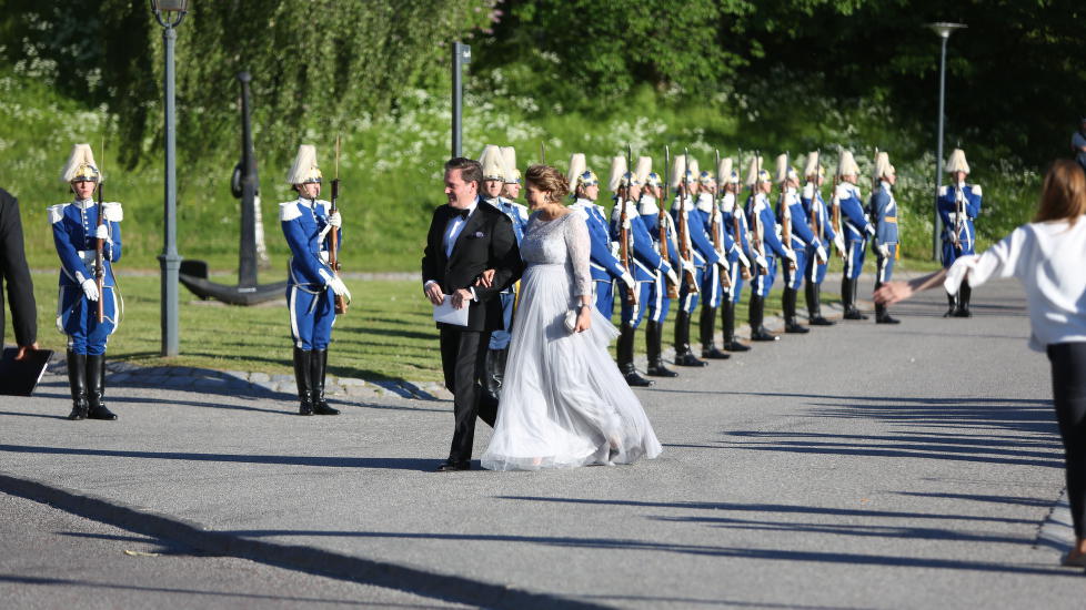 Kom sammen med ektemannen Chris ONeill.