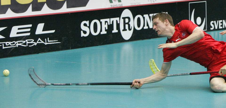 NEDE FOR TELLING MOT SVEITS: Ketil Kronberg og Norge raknet i siste periode og tapte 6-9. Foto:Drago Prvulovic / SCANPIX