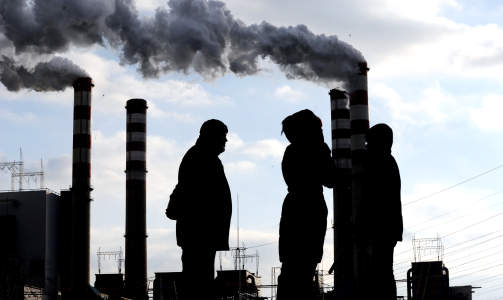 MINDRE KULLKRAFT? Torsdag diskuterer EU-toppm�tet et mulig tak for CO2-utslipp. Foto: AP/ SCANPIX