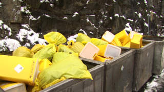 TIL RASK DESTRUKSJON: Hadde det smittefarlige avfallet fra Oslo Plastikkirurgi blitt levert inn som smittefarlig avfall, ville det blitt destruert p� dagen. I stedet for kan det bli liggende i uker i p�vente av forbrenning, if�lge informasjonskonsulent i Energigjenvinningsetaten, Rikke Dahl Monsen. Foto: Arna Vikanes S�rheim/Dagbladet.no
