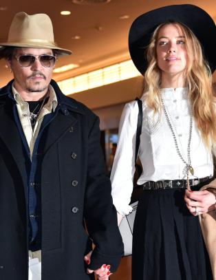 Hvem er Johnny Depp dating Hvem er Johnny Depp dating