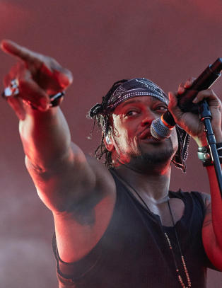 D'Angelo avlyser konserten under Moldejazz