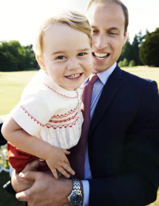 Prins George fyller to år i dag: Kongefamilien dropper feiringa